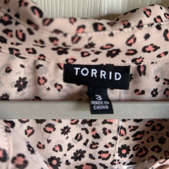 torrid Size 3 3X 22 Animal Print Blouse - Picture 5 of 12
